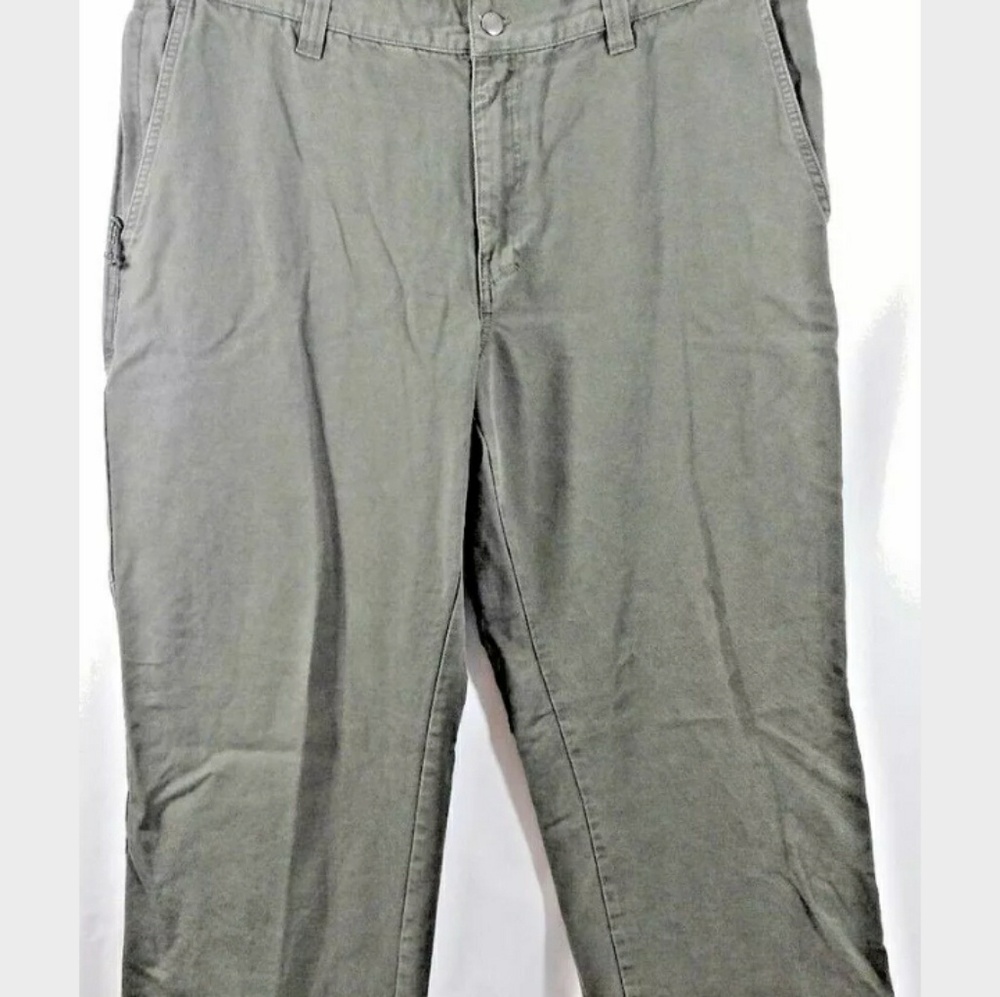 Columbia Pants  
Size:38x32 

Green
